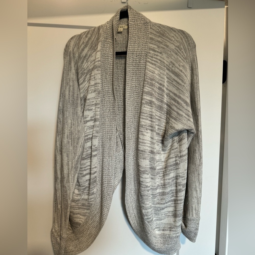 Scalloped Back Cardigan